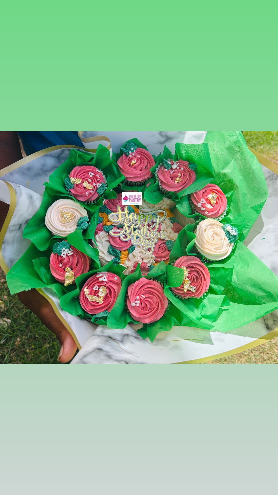 Mother's Day cupcake bouquet