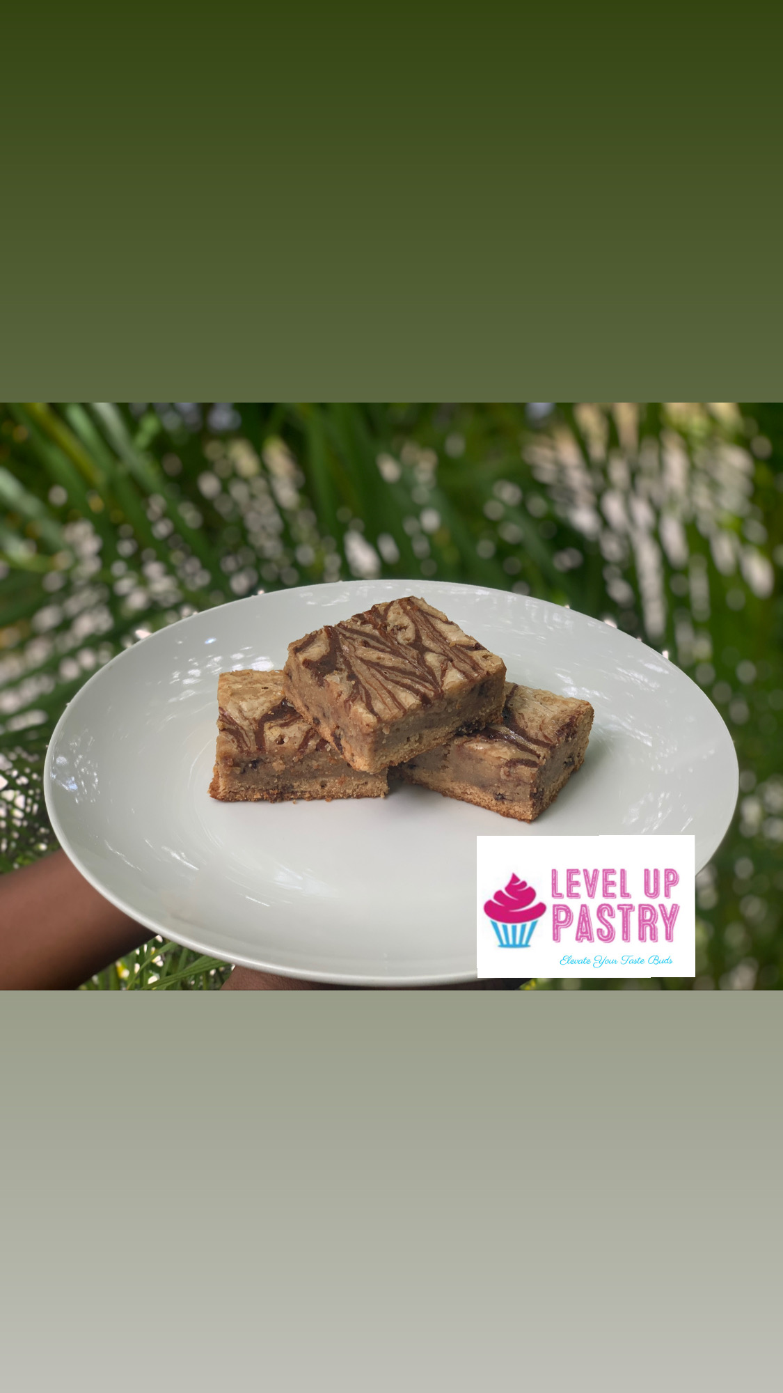 Chocolate swirl blondie squares